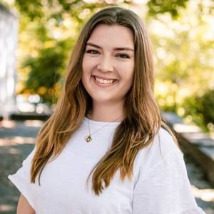 Meet your Posher, Michaela